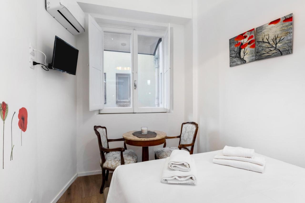 Room Fiore - Ponte Vecchio Mini Studio Флоренция Екстериор снимка